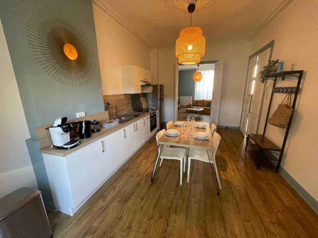 -Le Petit Rochelais- Centre Ville, Stationnement, Netflix - Ideal Couples, Familles, Business Niort Exteriör bild